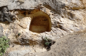 ARIK HAMLET ROCK TOMB NO. 1