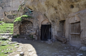 HASANKEYF CASTLE CAVE MASJID